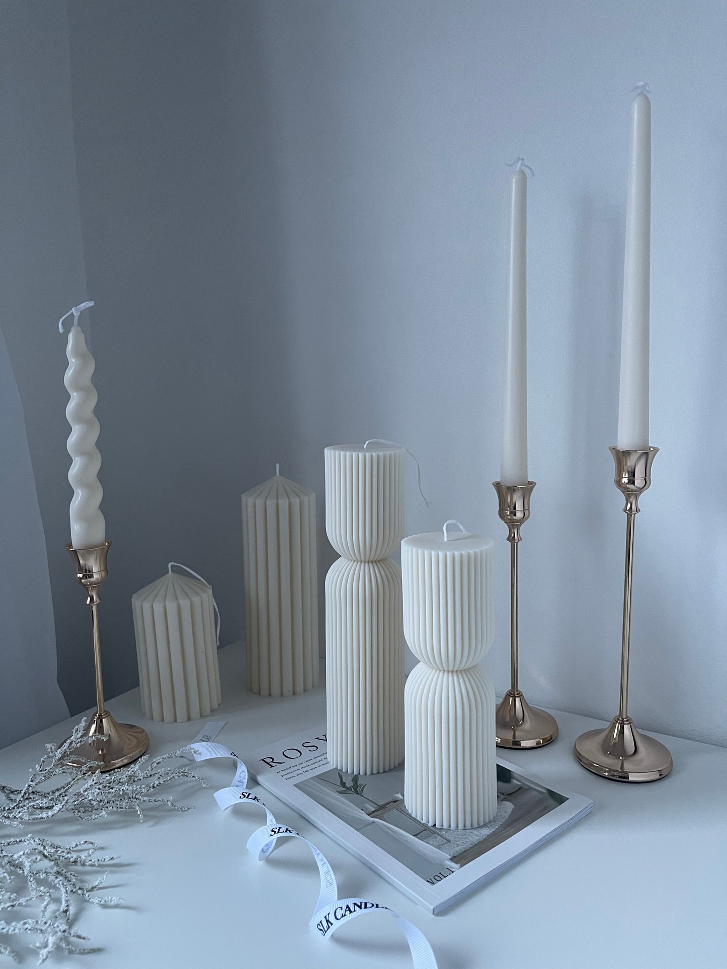 Hourglass Ribbed Pillars