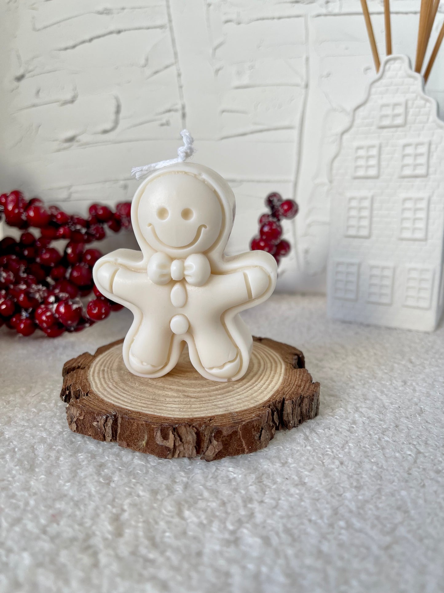 Smiley Gingerbread Man Candle