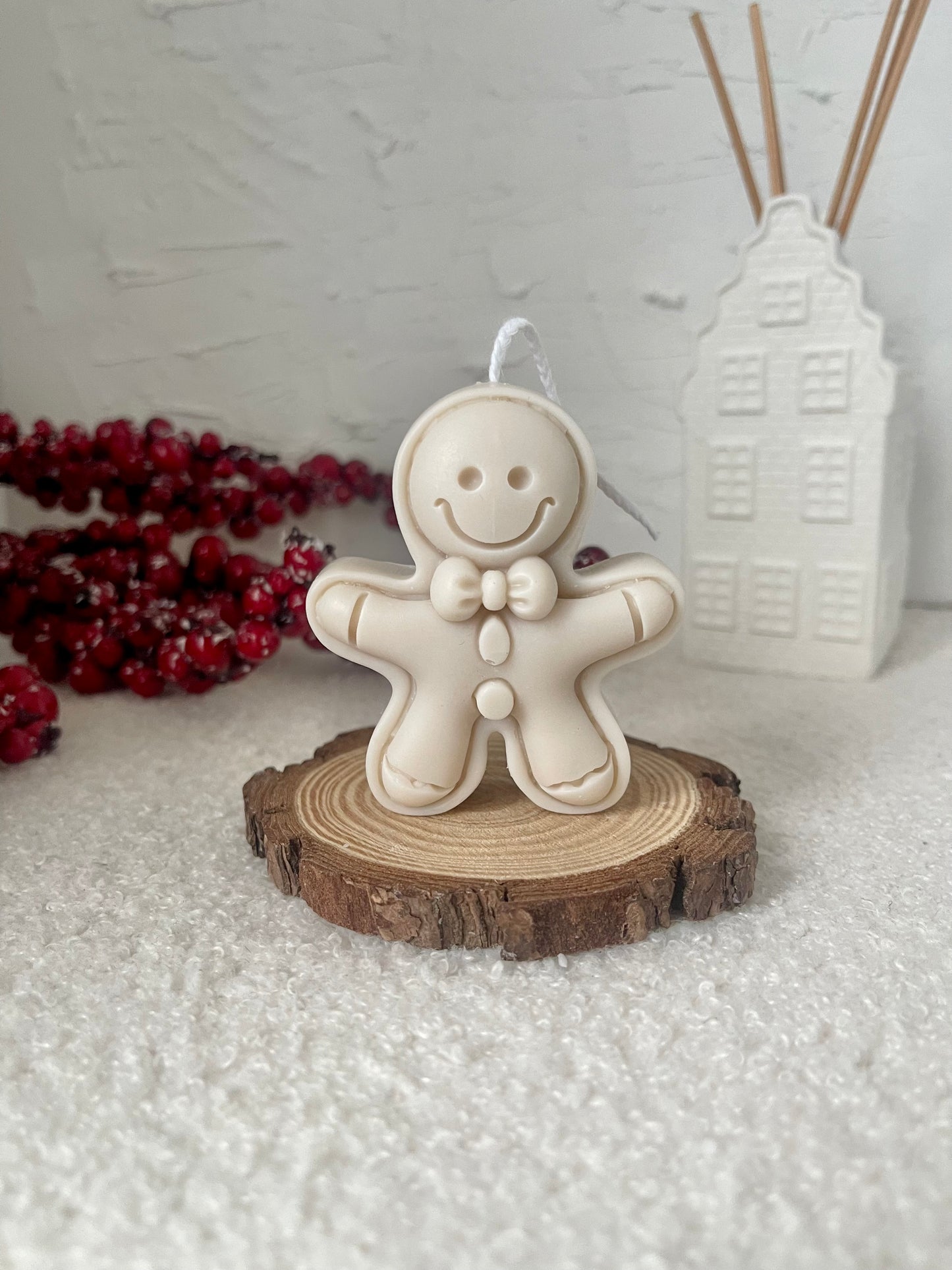 Smiley Gingerbread Man Candle